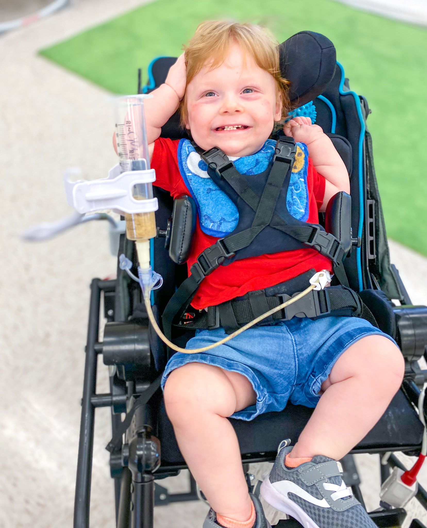 https://childrenfirst.com/wp-content/uploads/2021/10/boy-in-wheelchair-with-freearm.jpg